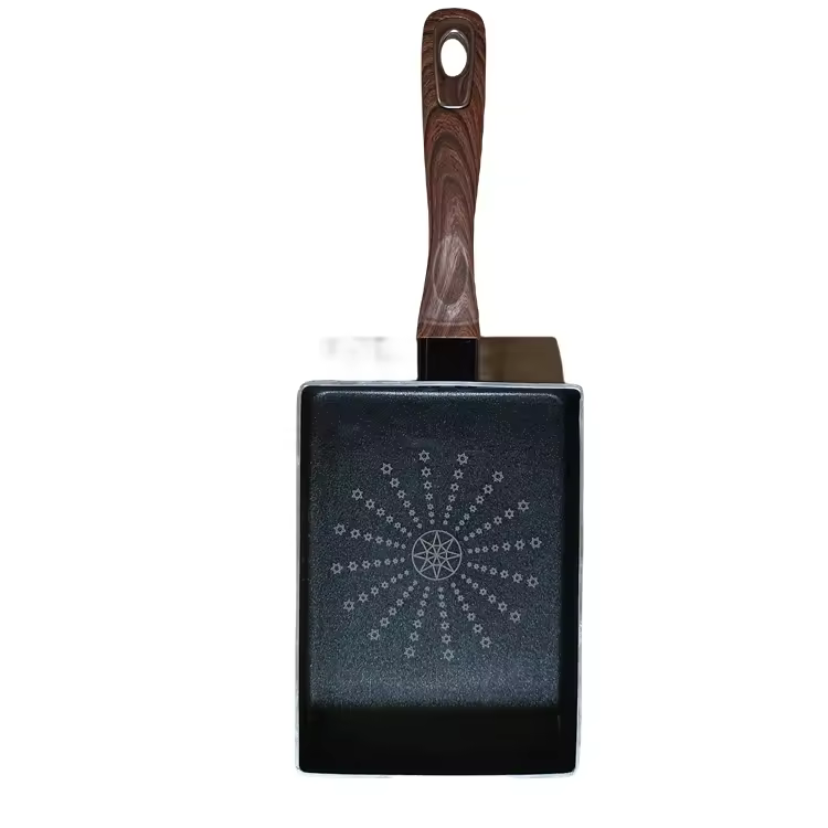 Grand ensemble d'ustensiles de cuisine, poêle à frire en acier antiadhésif profond avec couvercle